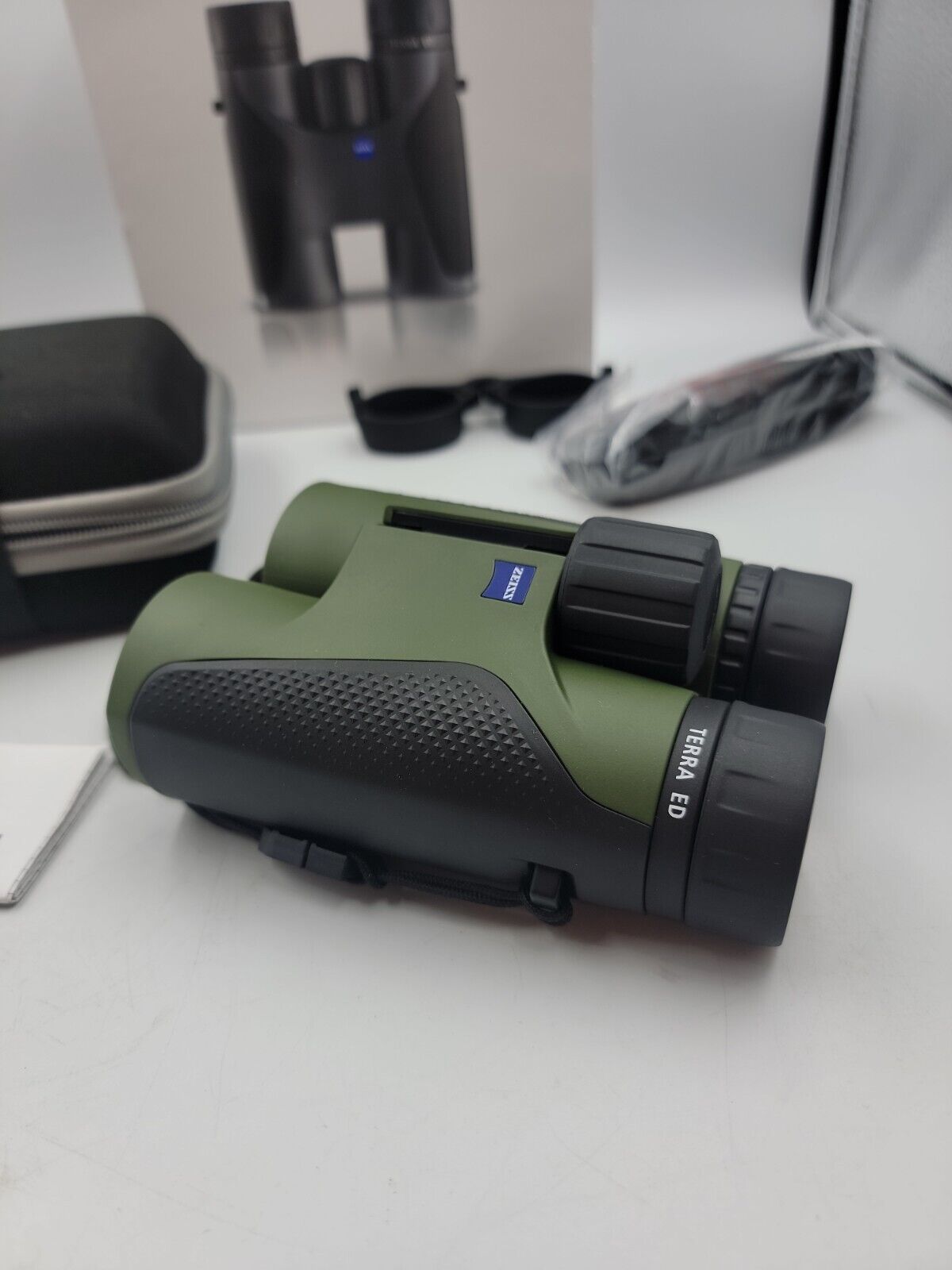 ZEISS Terra ED 10x 42mm Outdoor-Fernglas, Grün